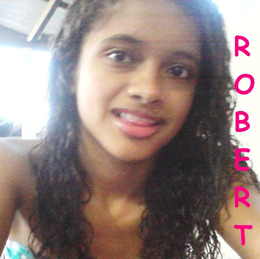 Roberta Batista Photo 6