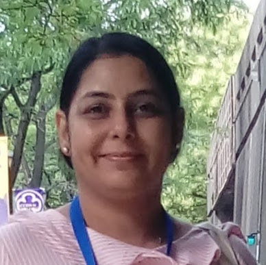 Surabhi Mehrotra Photo 12