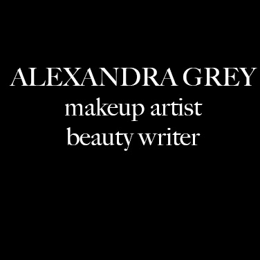 Alexandra Grey Photo 7