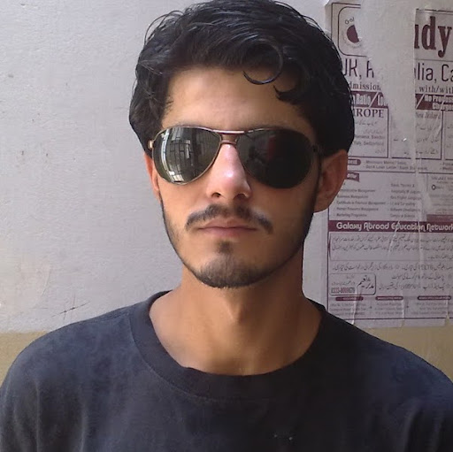 Zeeshan Ishaq Photo 14